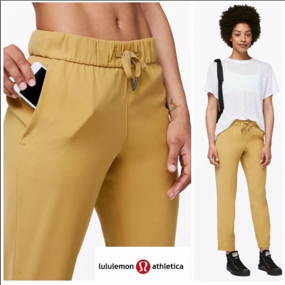 lululemon athletica Pants - NWT Lulu🍋 On The Fly Crop Woven Vintage Gold 6